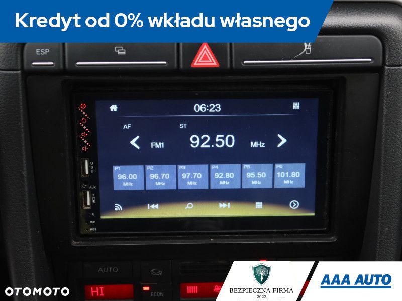 Audi A4 Limousine - 13