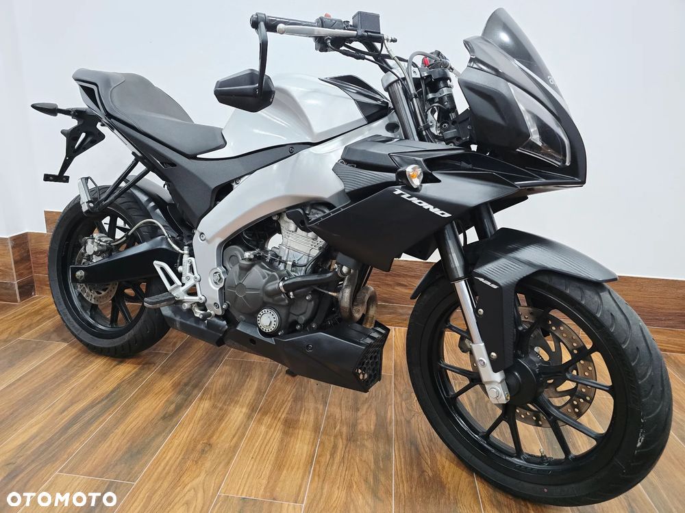 Aprilia Tuono - 5