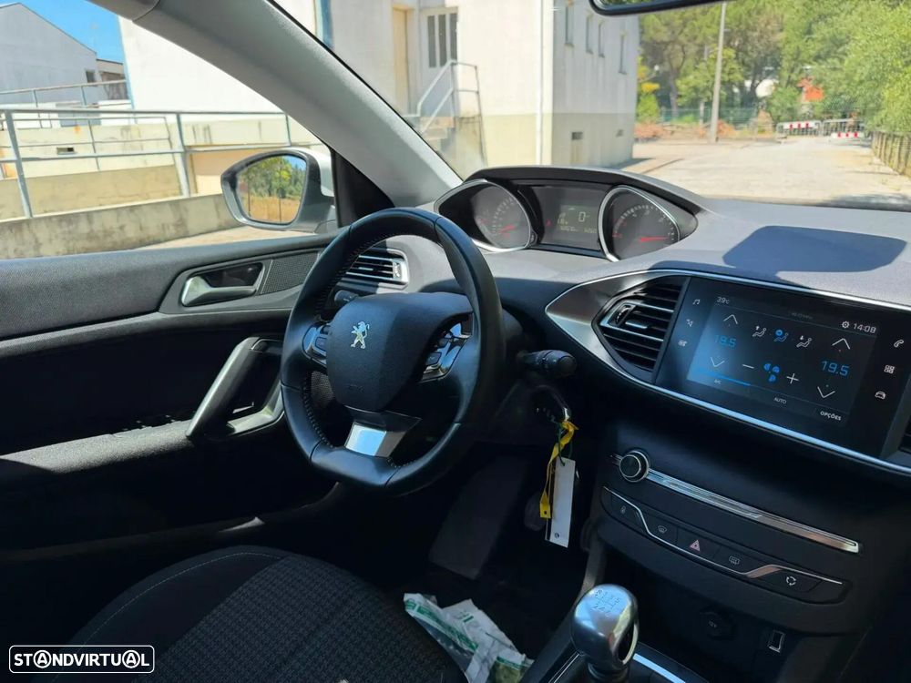 Peugeot 308 1.5 BlueHDi Active Pack - 24
