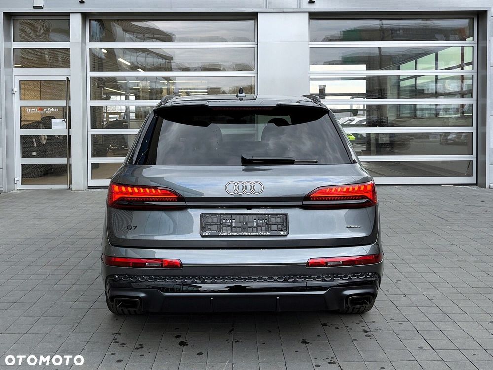 Audi Q7 - 7