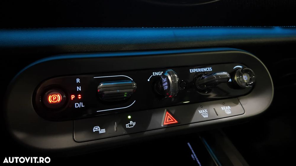 Mini Countryman S ALL4 Classic Trim - 21