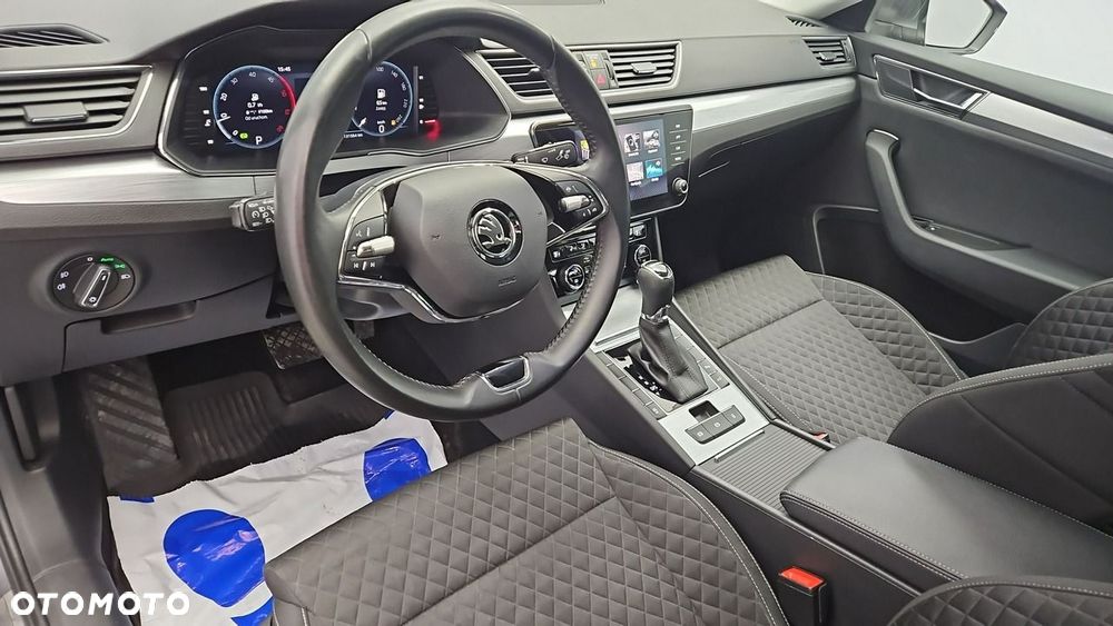 Skoda Superb 2.0 TDI SCR Ambition DSG - 10