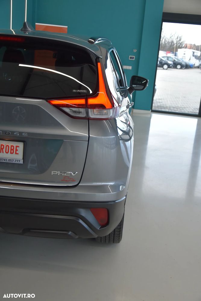 Mitsubishi Eclipse-Cross 4WD Intro Edition - 18