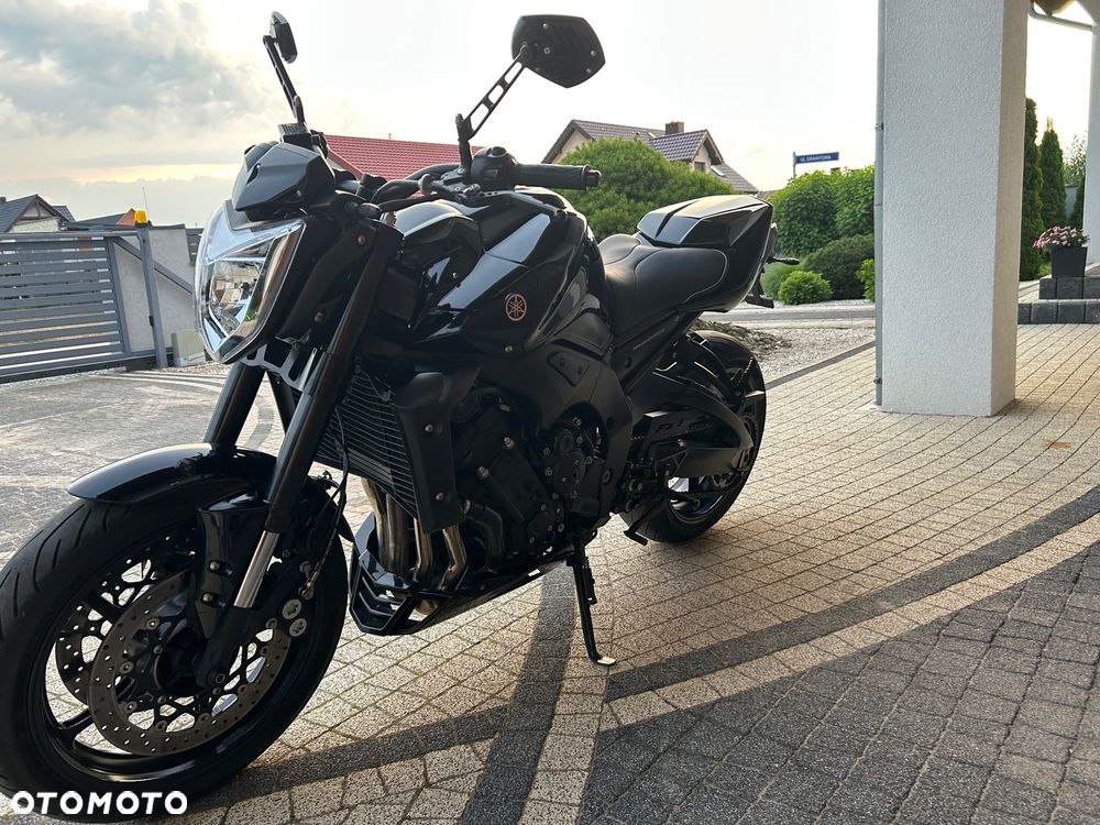 Yamaha FZ - 21