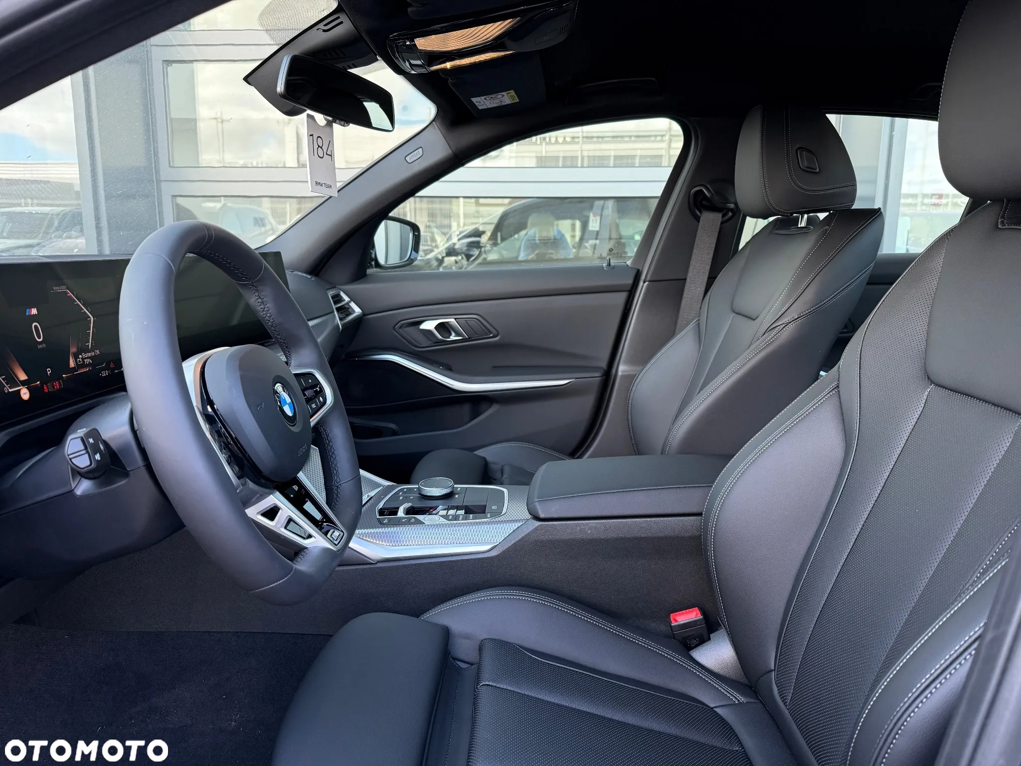 BMW Seria 3 318i M Sport - 16