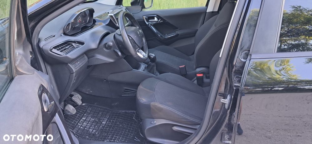 Peugeot 208 1.6 BlueHDi Active S&S - 4
