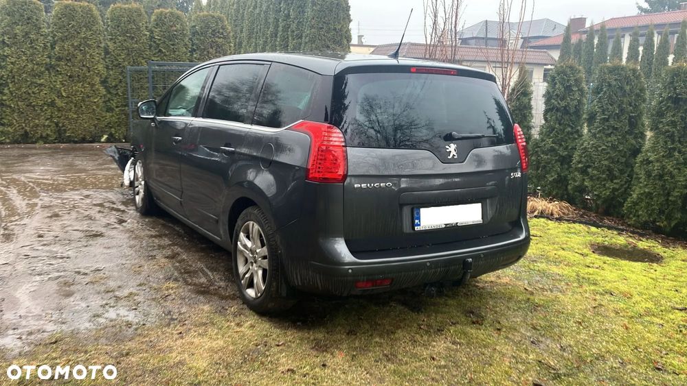 Peugeot 5008 - 2