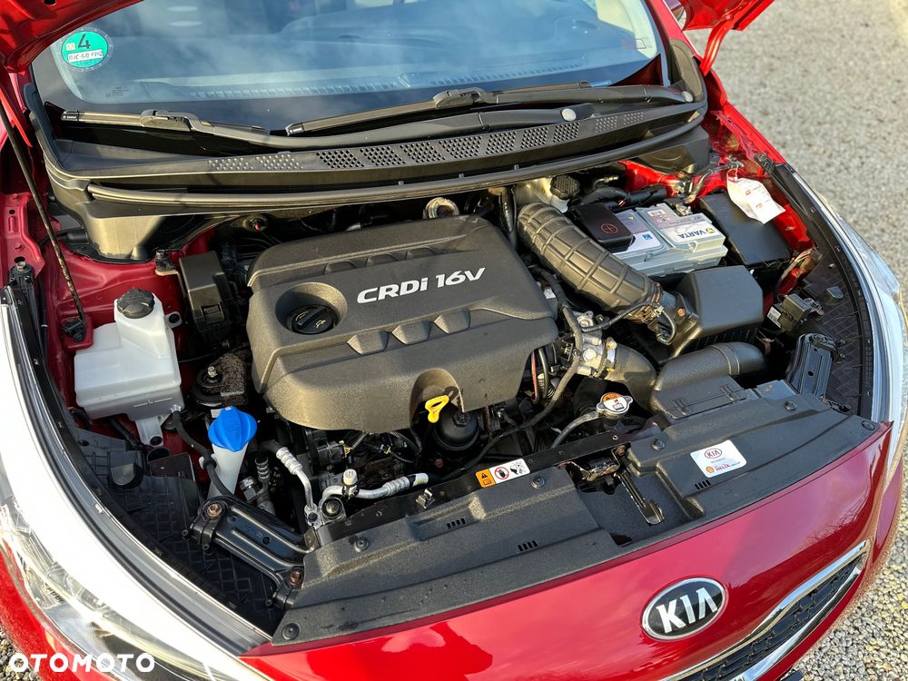 Kia Ceed 1.6 CRDi 128 ISG Edition 7 - 30