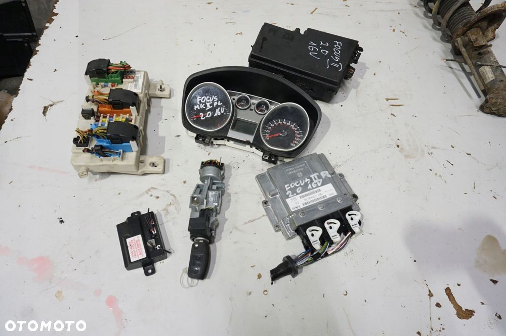 KOMPUTER SILNIKA 7M51-12A650-XC FORD FOCUS MK2 FL 2.0 16V - 1