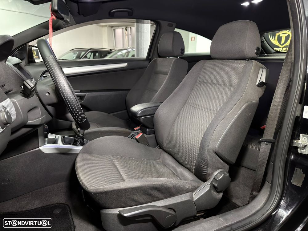 Opel Astra GTC 1.7 CDTI DPF Sport - 10