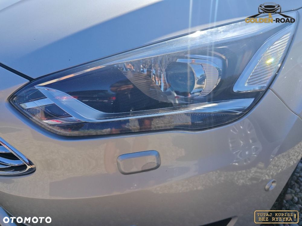 Ford Grand C-MAX - 10