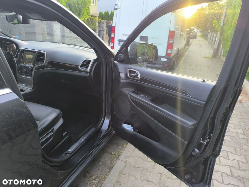 Jeep Grand Cherokee 3.6 V6 Overland - 23