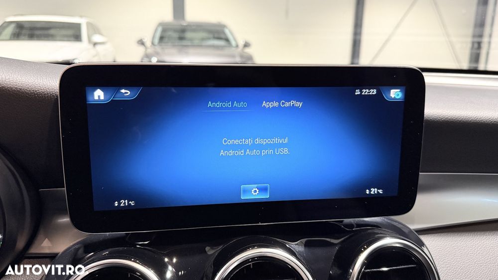 Mercedes-Benz GLC 300 e 4Matic 9G-TRONIC - 29