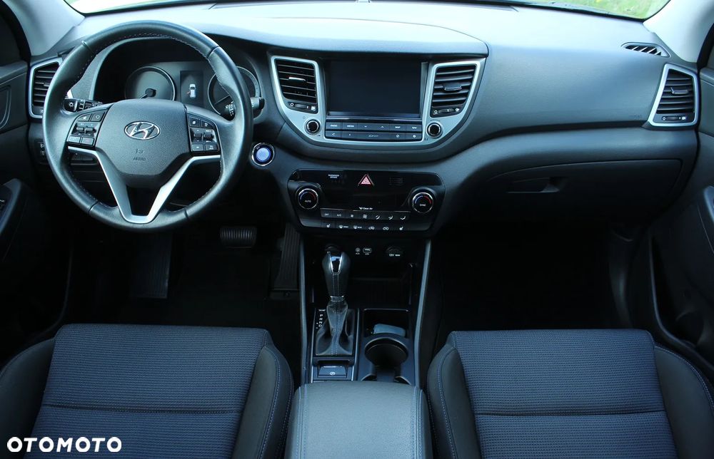 Hyundai Tucson blue 1.7 CRDi 2WD DCT Premium - 19