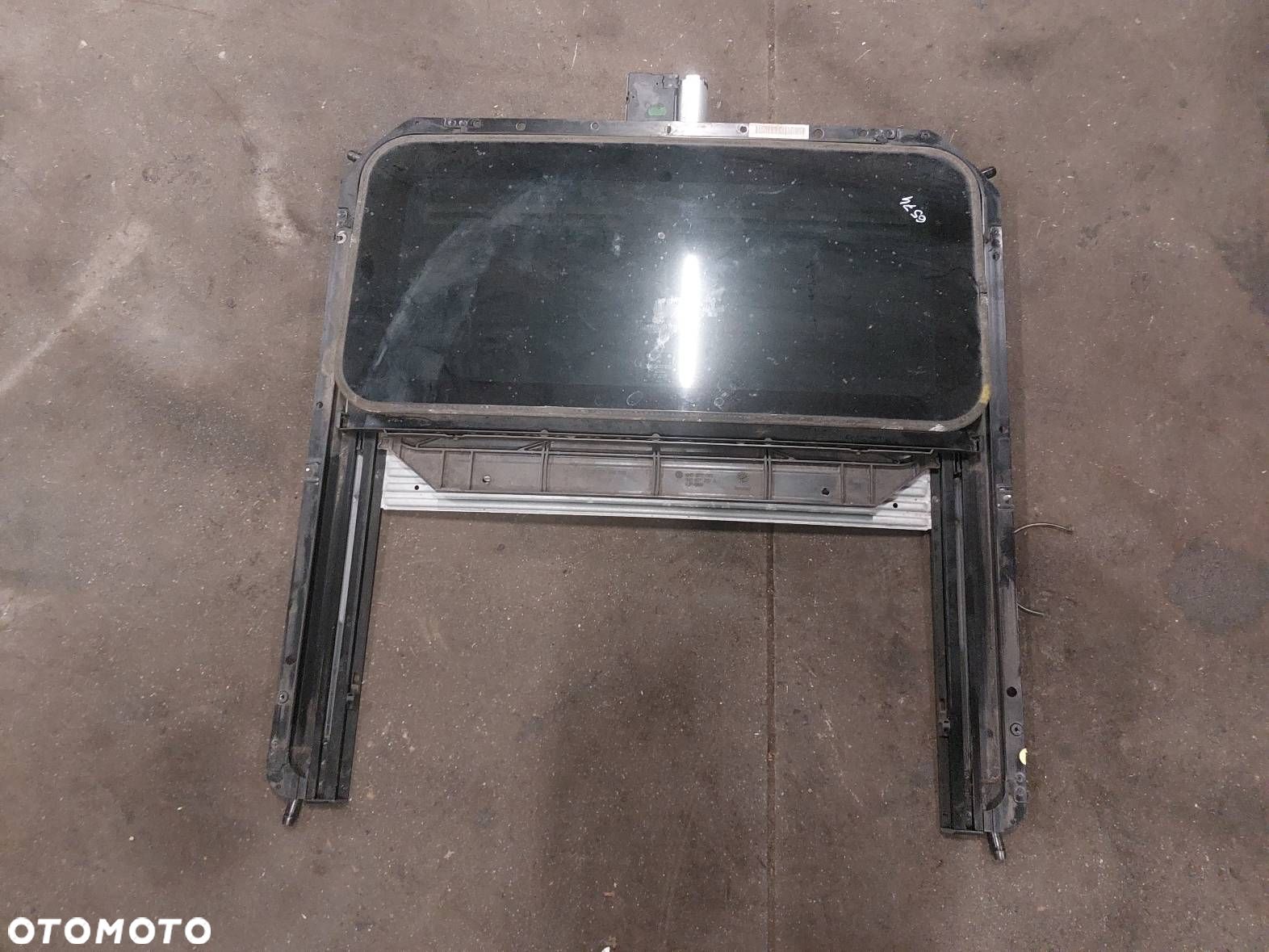 SZYBERDACH VOLKSWAGEN PASSAT B4 3A0877021D 6N0877561 8A0959731B - 1