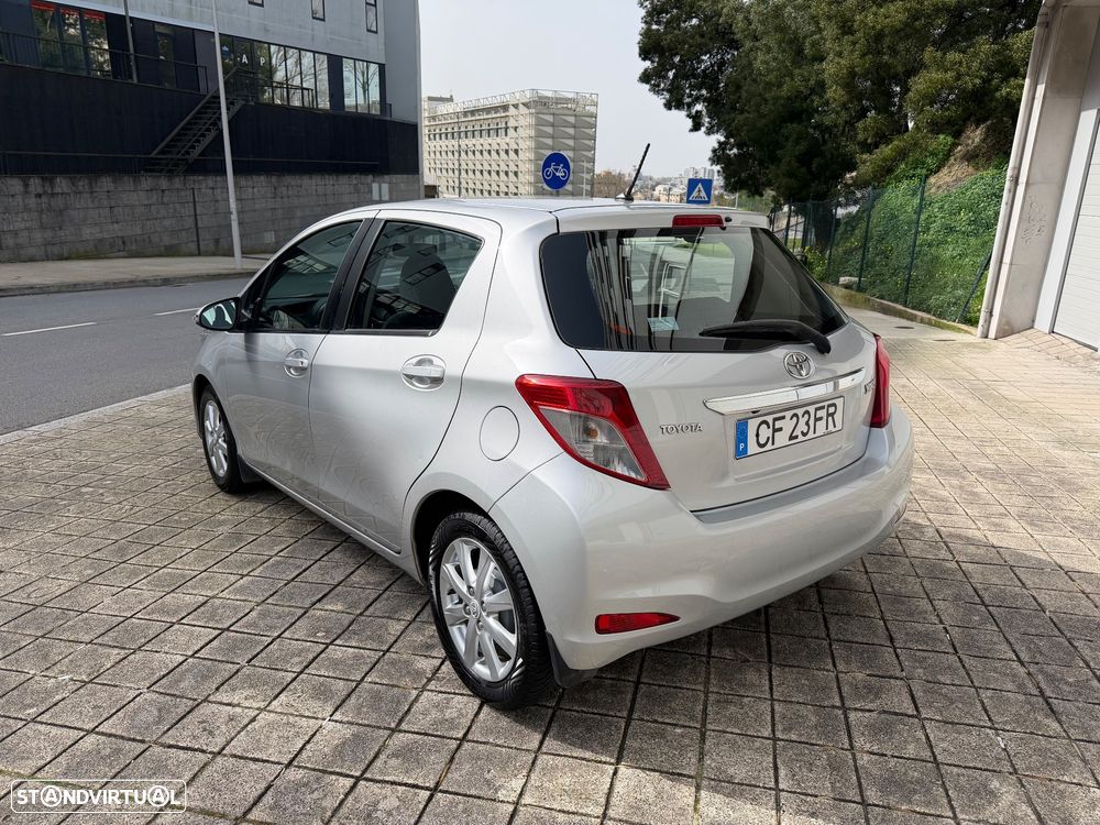 Toyota Yaris 1.33 VVT-i - 4
