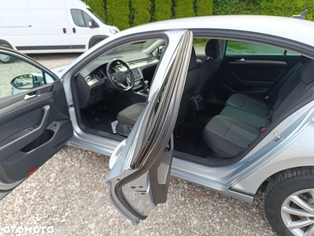 Volkswagen Passat 2.0 TDI EVO Business - 15