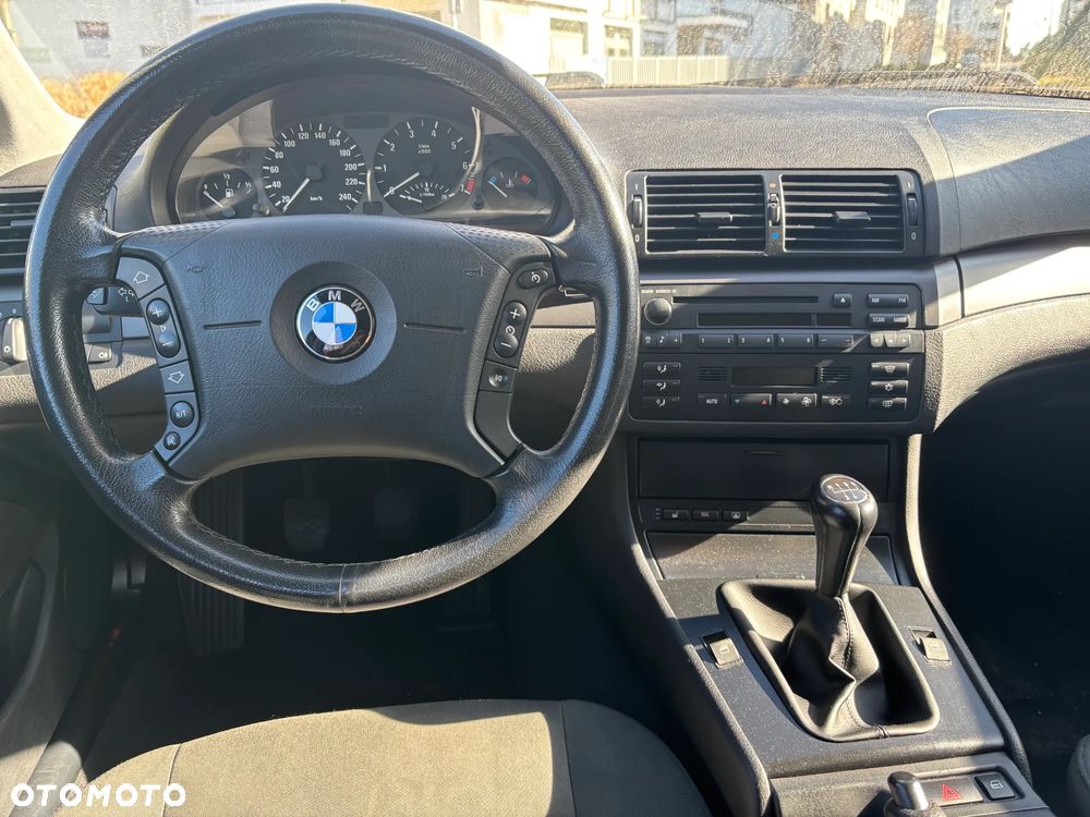 BMW Seria 3 316i - 4