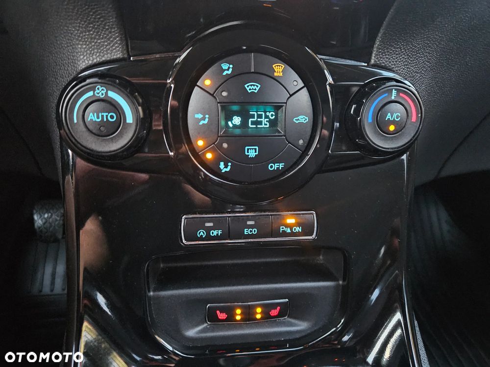Ford Fiesta 1.0 EcoBoost Titanium ASS - 33