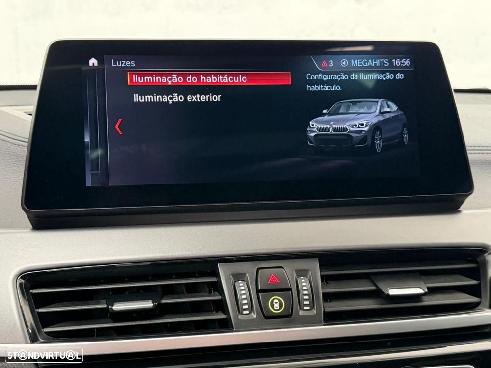 BMW X2 25 e xDrive Pack 50 anos M - 26