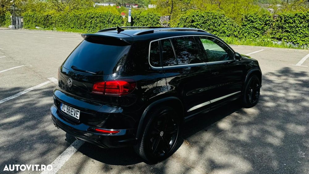 Volkswagen Tiguan 2.0 TDI DPF 4Motion BlueMotion Technology DSG Lounge Sport & Style - 9