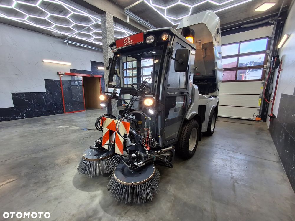 Inny HAKO Citymaster 1600 Zamiatarka Chodnikowa Euro 6 PM 2.5 Napęd 4x4 Rok: 2019 - 12