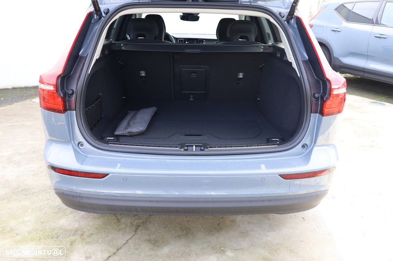 Volvo V60 2.0 B4 Core Auto - 6