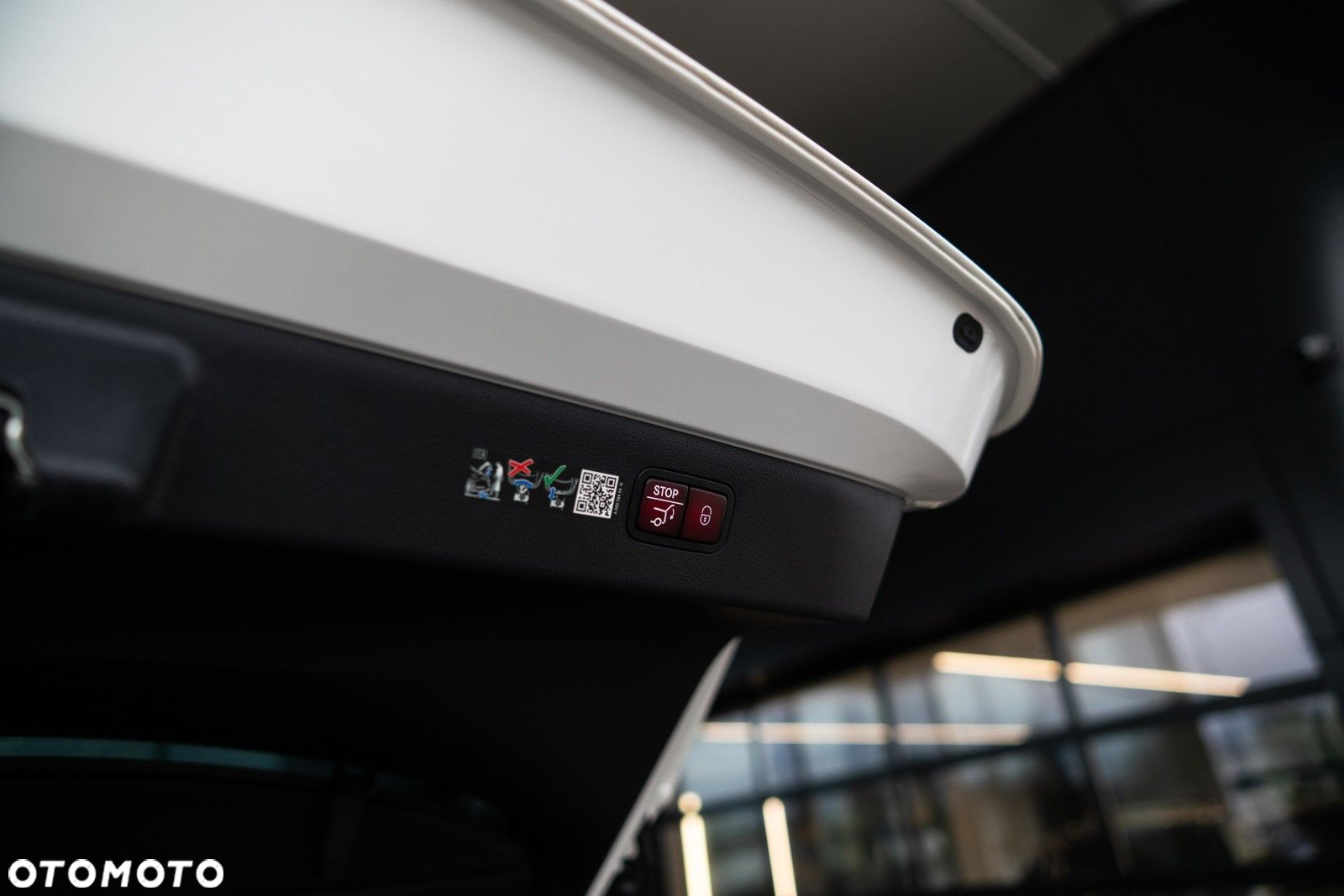 Mercedes-Benz EQS - 32