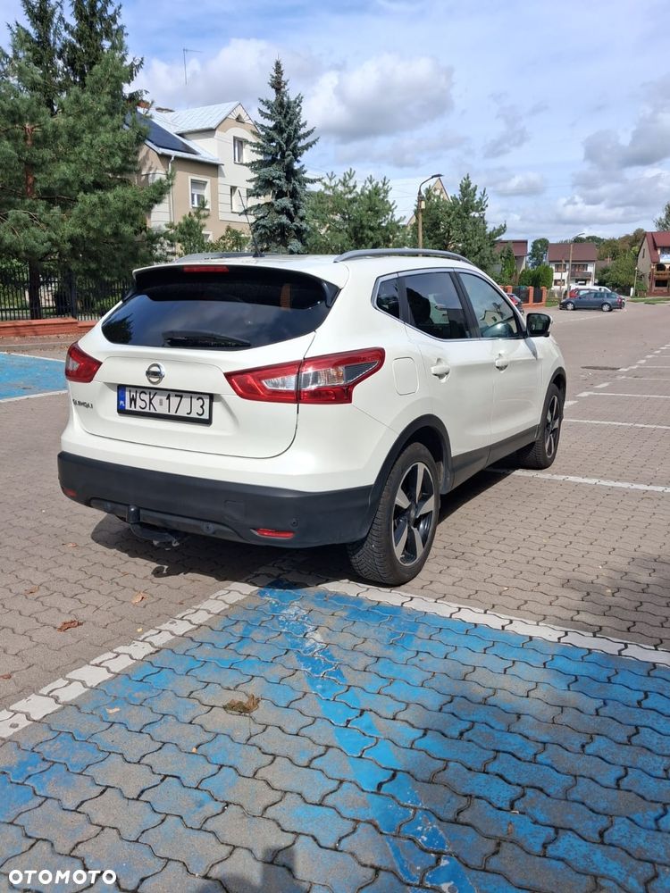 Nissan Qashqai - 2