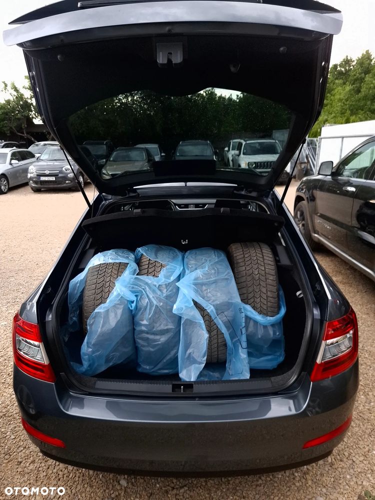 Skoda Octavia 1.8 TSI Edition - 28