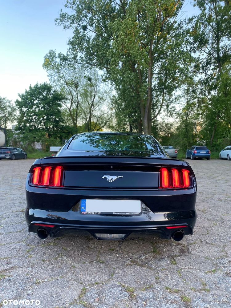 Ford Mustang 2.3 EcoBoost - 3