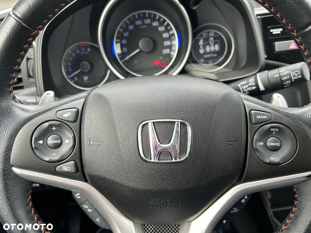Honda Jazz 1.5 i-VTEC CVT Dynamic - 27