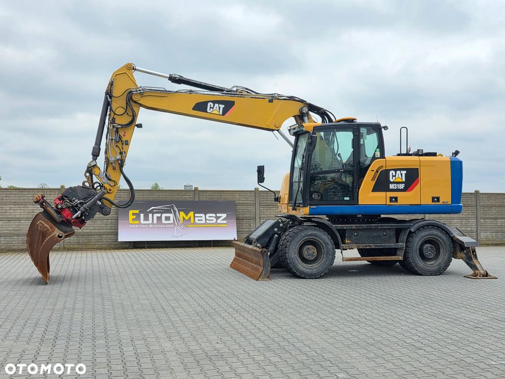 Caterpillar M318F, 2018 ROK, PODPORY + PŁUG, ROTOTILT - 8