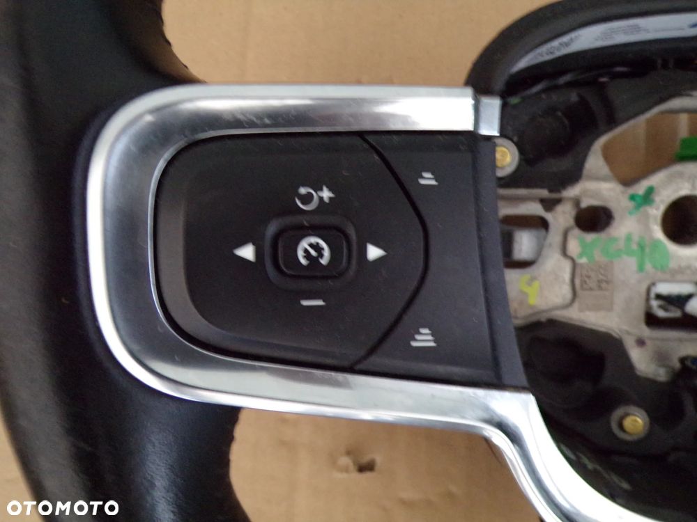 KIEROWNICA VOLVO XC40 - 2