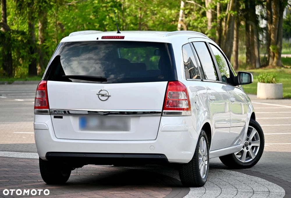 Opel Zafira 1.8 Cosmo - 16