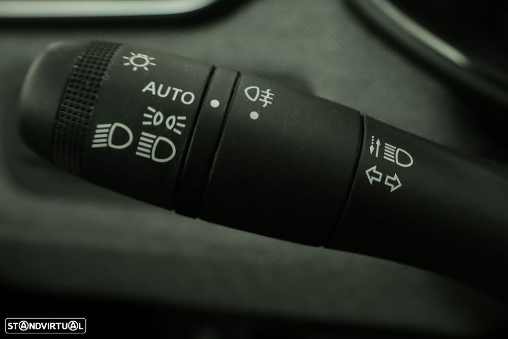 Renault Clio 1.0 TCe Techno Bi-Fuel - 16