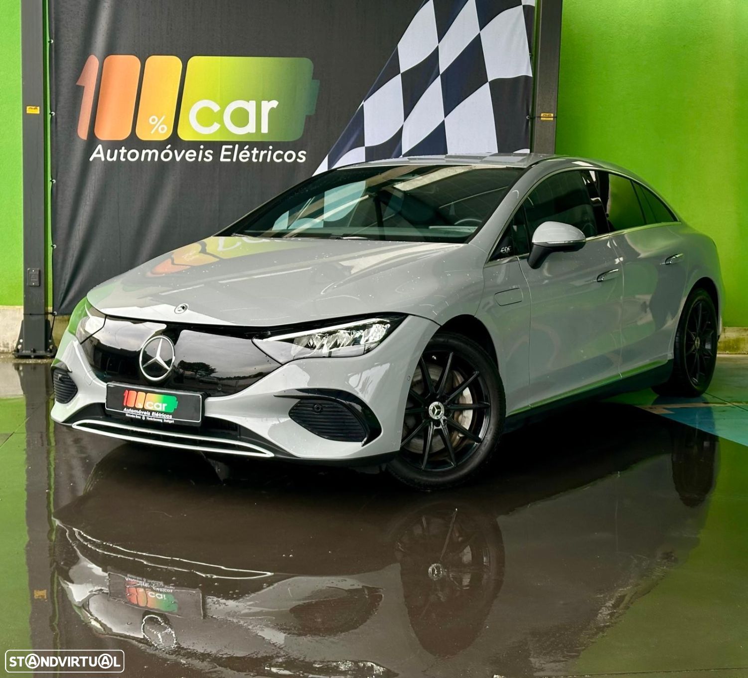 Mercedes-Benz EQE 300 Electric Art - 1