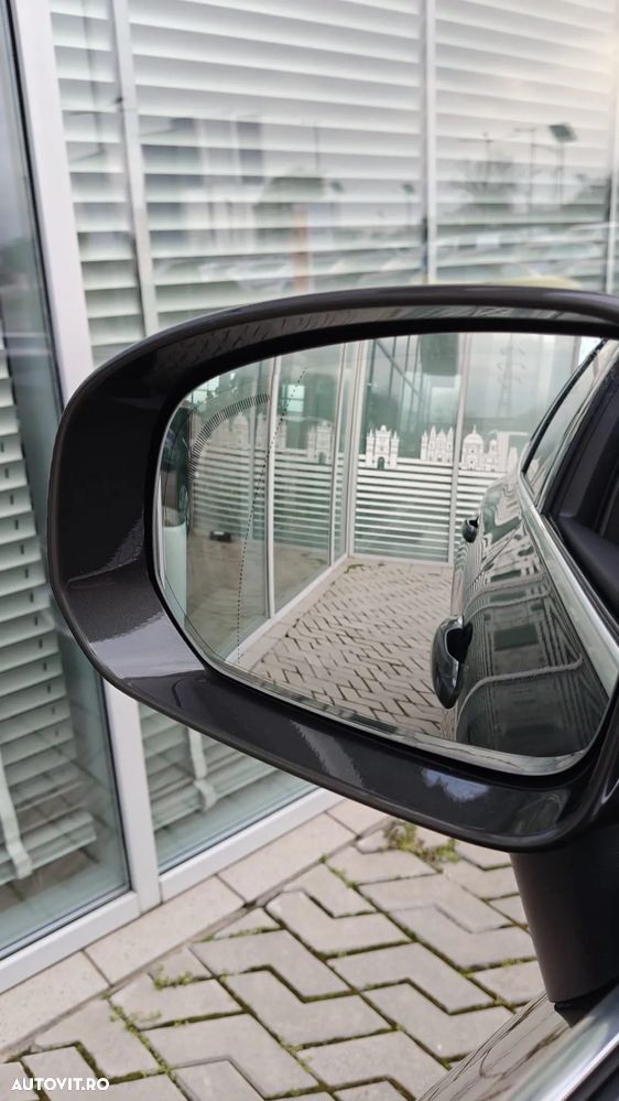 Volvo XC 60 D4 Momentum Pro - 29