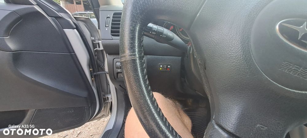 Subaru Legacy 2.0R GL - 12
