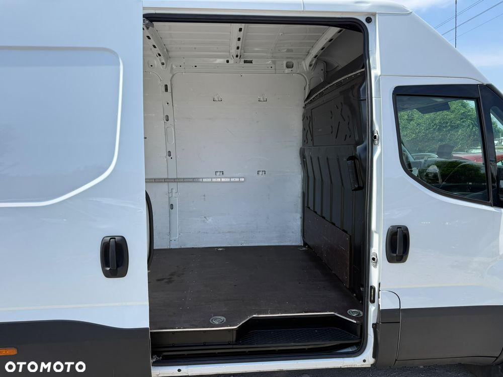 Iveco DAILY - 9
