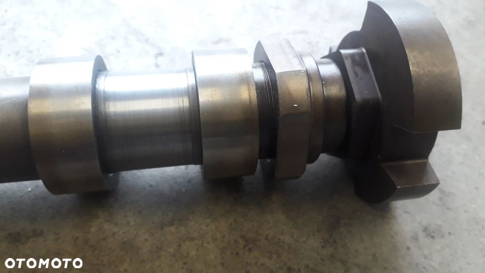 wałek rozrządu wydechowy V756542080 Citroen c4 I lift 1.6 VTI 5FW - 5