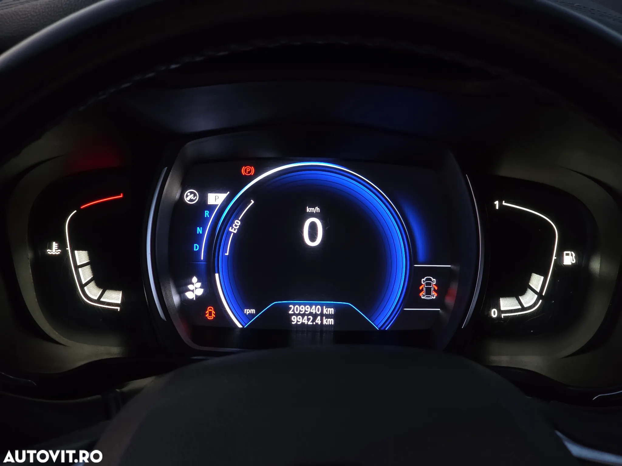 Renault Kadjar BLUE dCi 115 EDC INTENS - 23