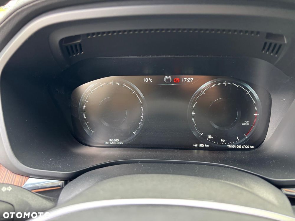 Volvo XC 60 D5 AWD Geartronic Inscription - 22