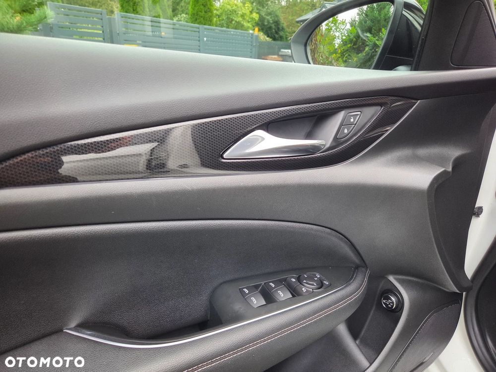 Opel Insignia - 26
