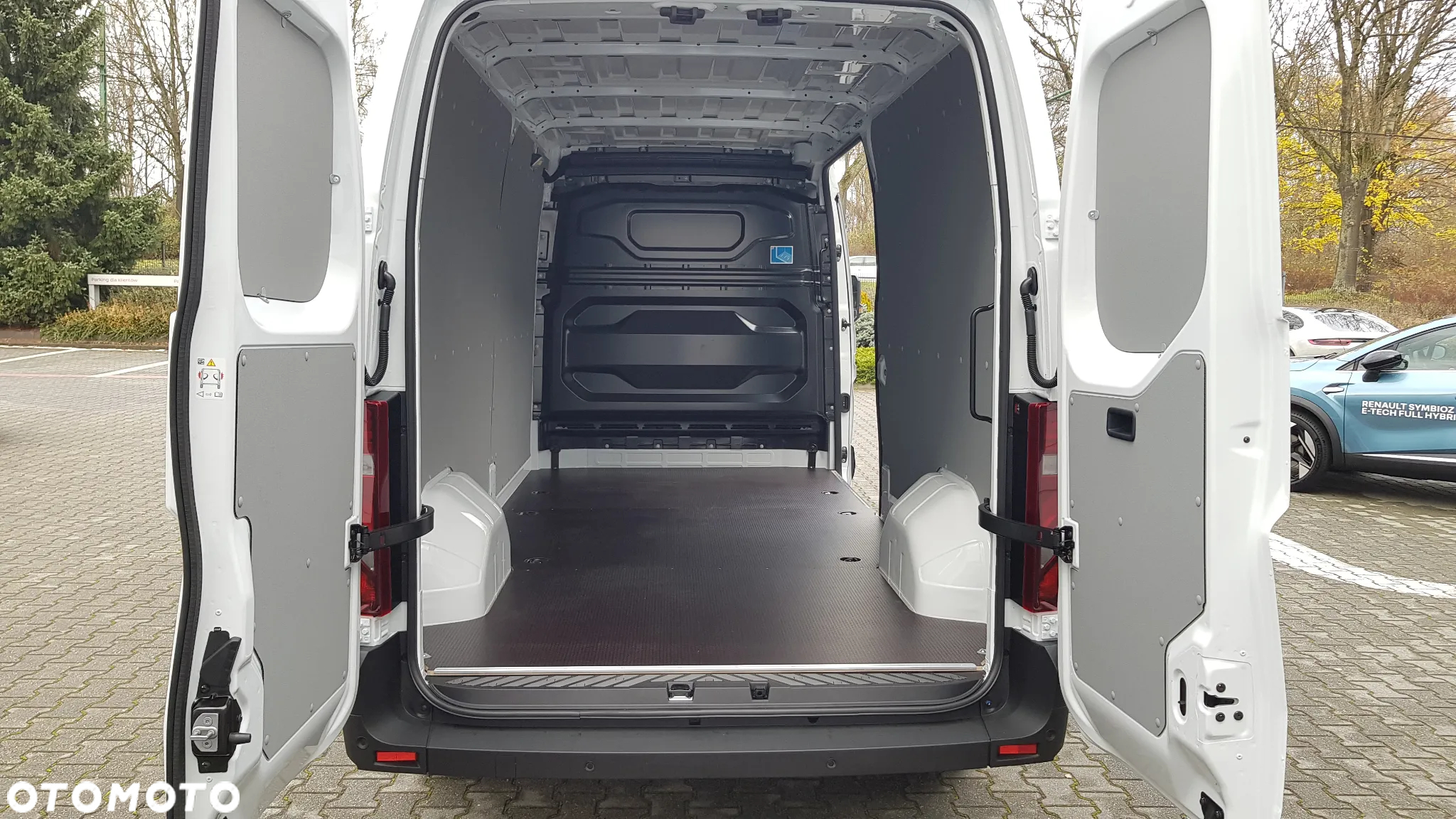 Renault NOWY MASTER Furgon EXTRA 3,5T L3H2 2.0 dCi 130 - 8