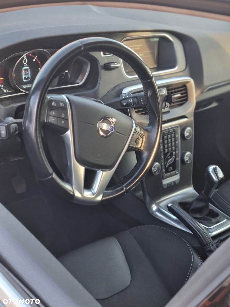 Volvo V40 D3 - 4