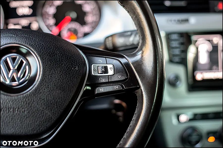 Volkswagen Golf - 21