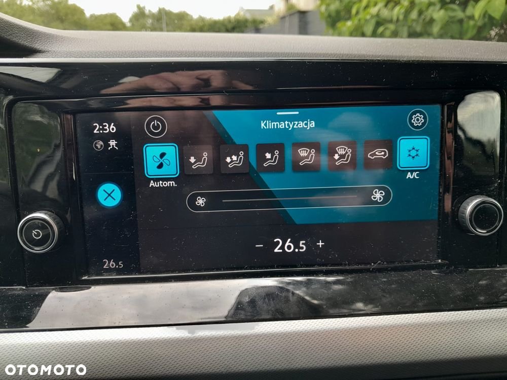Volkswagen Golf 1.0 TSI - 24