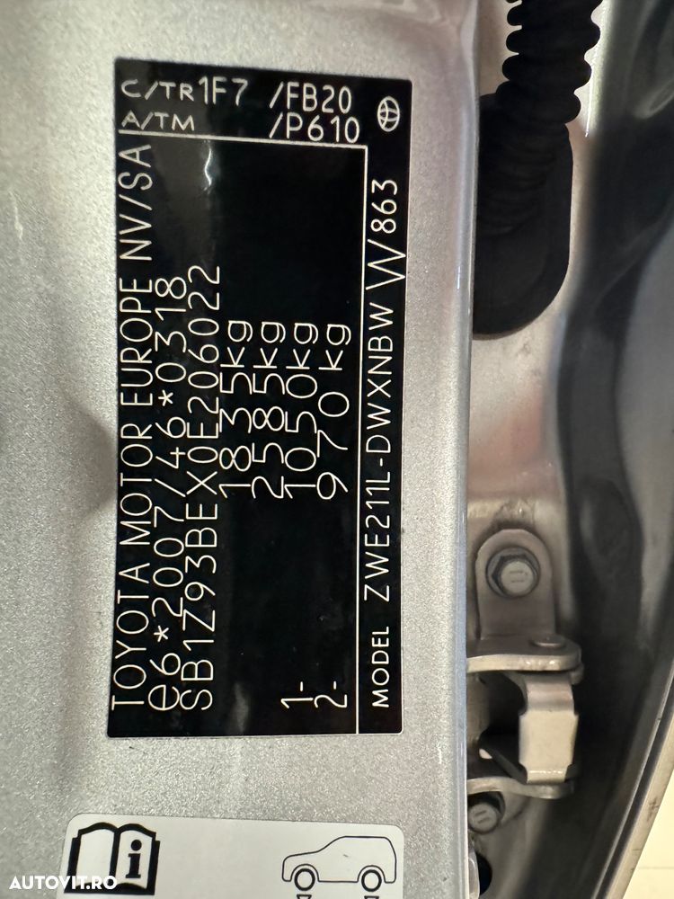 Toyota Corolla 1.8 HSD Business - 16
