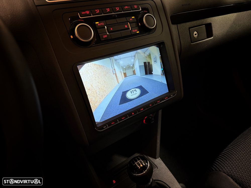 VW Touran 1.2 TSi Confortline 5L - 38